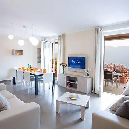 Sala Comacina Four Оссуччо